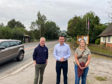 Stuart Anderson joins campaign for Leebotwood road crossing